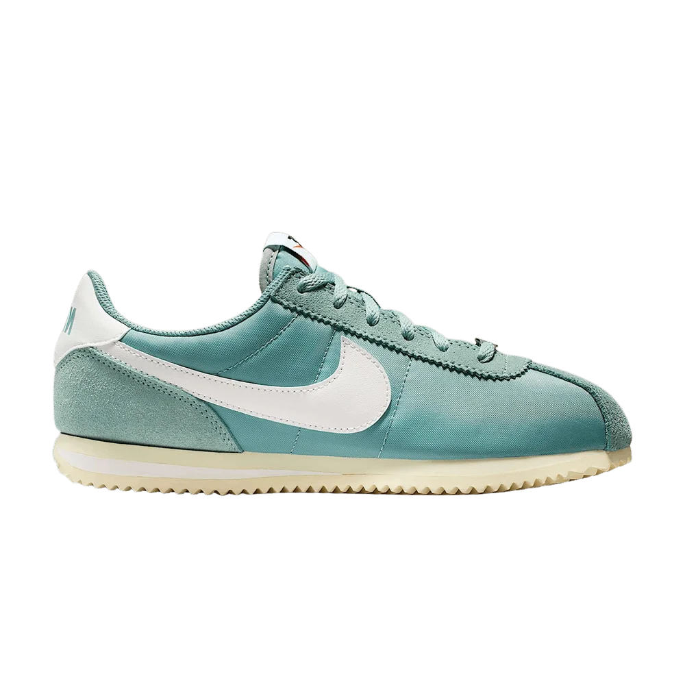 Krossovki-Nike-Cortez-GS-Cannon