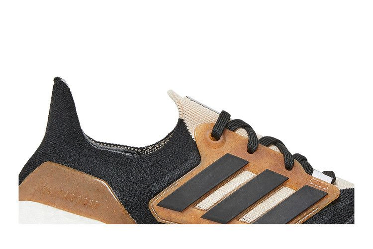 ultraboost-22-made-with-nature-black-wonder-taupe-hq3536_01