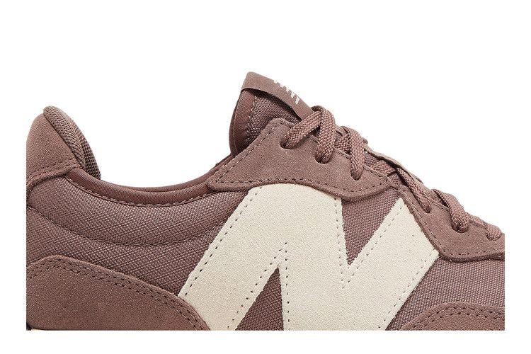 Кроссовки New Balance Wmns 327 'Black Fig'
