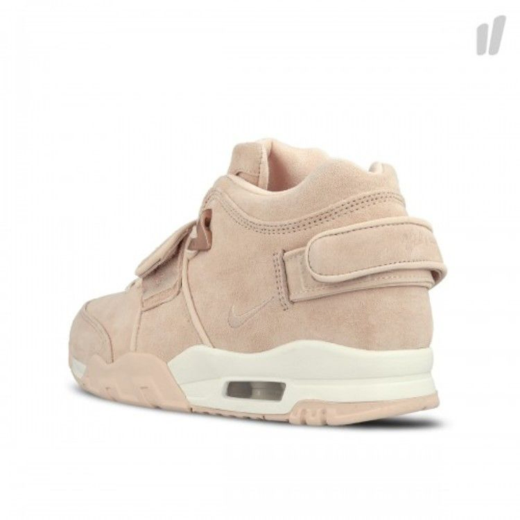 air-trainer-cruz-qs-easter-821955-800_02