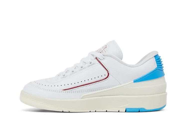 Кроссовки Wmns Air Jordan 2 Retro Low 'NC to Chi'