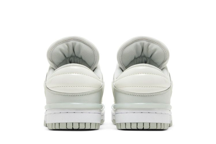 Кроссовки Nike Wmns Dunk Low Twist 'Light Silver'