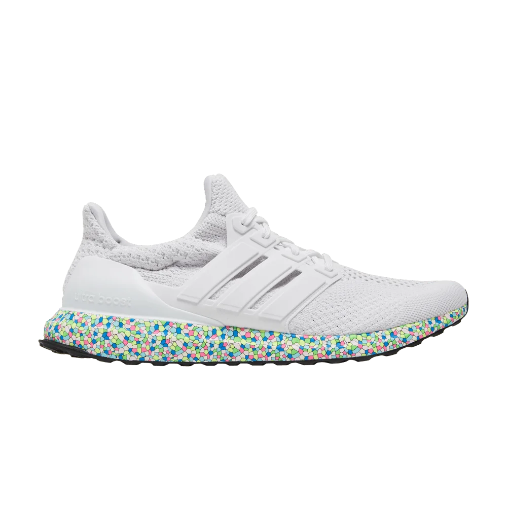 Кроссовки adidas UltraBoost 5.0 DNA 'Mosaic Boost Pack'