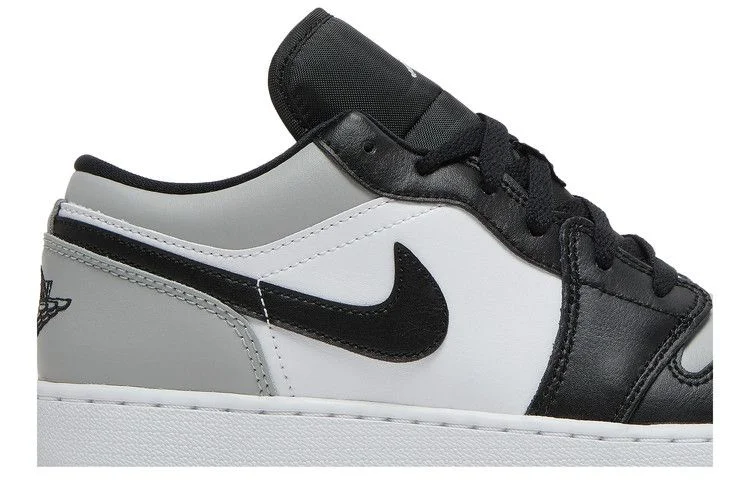 Кроссовки Air Jordan 1 Low GS 'Light Smoke Grey'