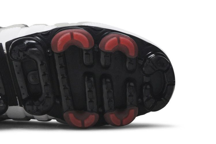 Кроссовки Nike Air VaporMax 95 'Hot Red'