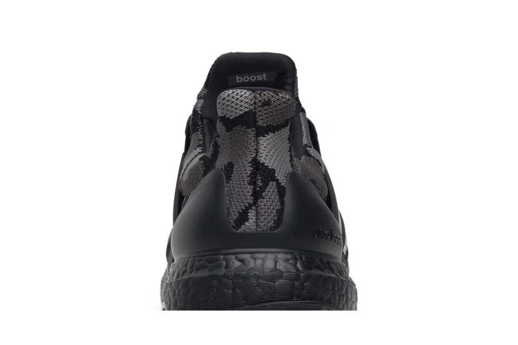 Кроссовки A Bathing Ape x adidas UltraBoost 4.0 'Black Camo'
