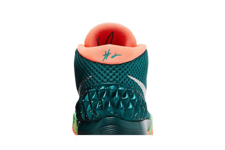 kyrie-1_06