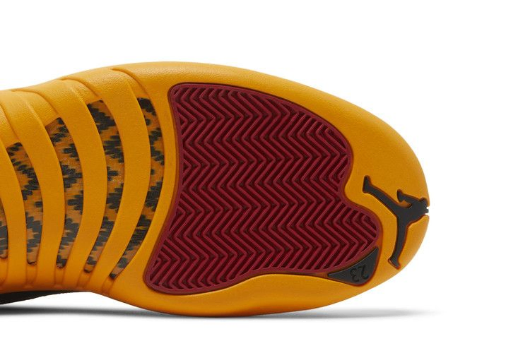 Кроссовки Air Jordan 12 Retro '25 Years in China'