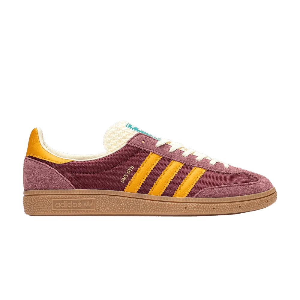 Krossovki-Sneakersnstuff-x-adidas-GT-2-3rd-Edition-Paris