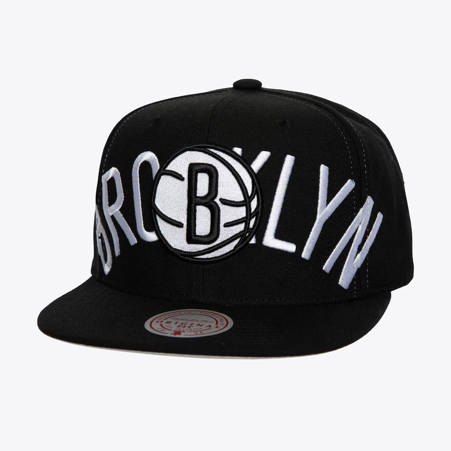 Бейсболка Mitchell & Ness Black Brooklyn Nets Day 4 Snapback Hat