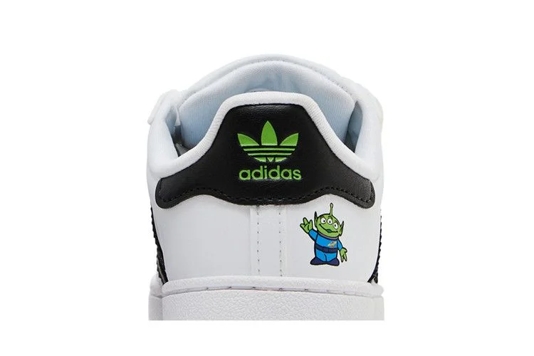 Krossovki-Toy-Story-x-adidas-Superstar-2-Comfort-Closure-I-Alien-6