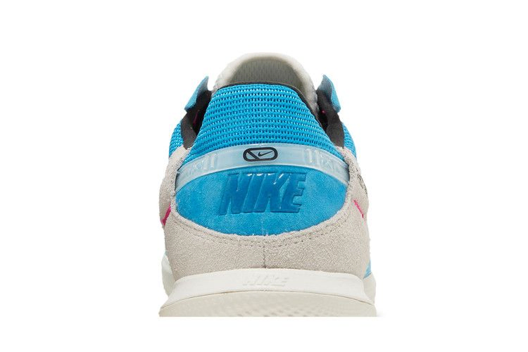 Кроссовки Nike Streetgato 'Laser Blue'