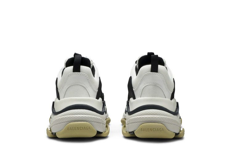 Кроссовки Balenciaga Triple S Sneaker 'White Black'