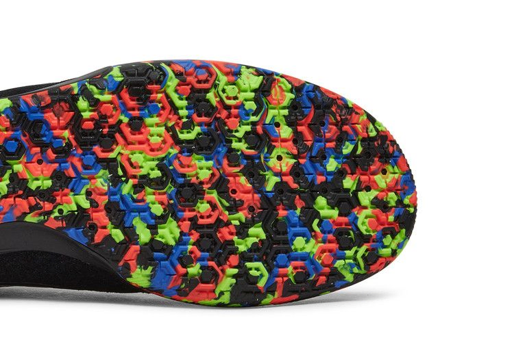 Кроссовки Nike Premier 2 Sala IC 'Black Multi Camo'