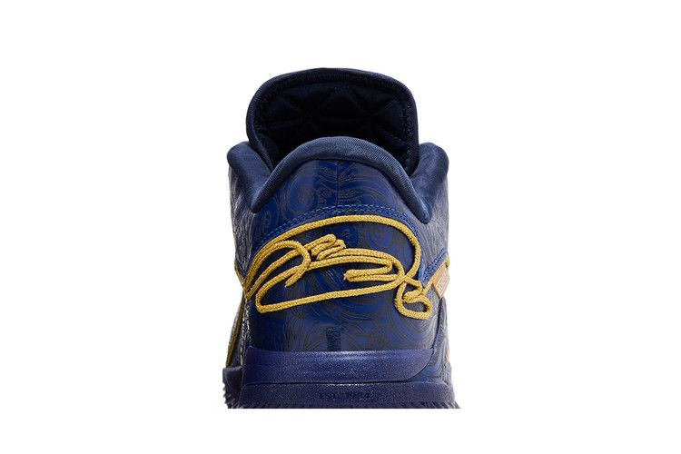 monopoly-x-lebron-22-deep-royal-blue-hv5145-400_06