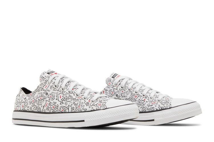 keith-haring-x-chuck-taylor-all-star-low-dancing-figures-allover-print-171860f_07