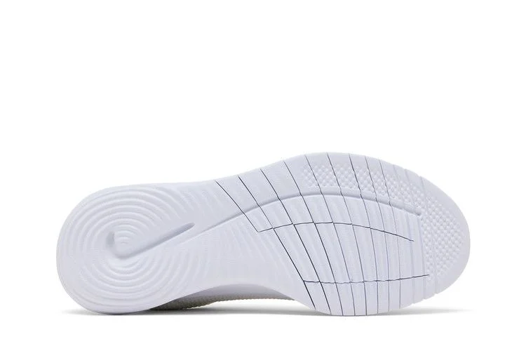 Krossovki-Nike-Wmns-Flex-Experience-Run-12-White-Pure-Platinum-3