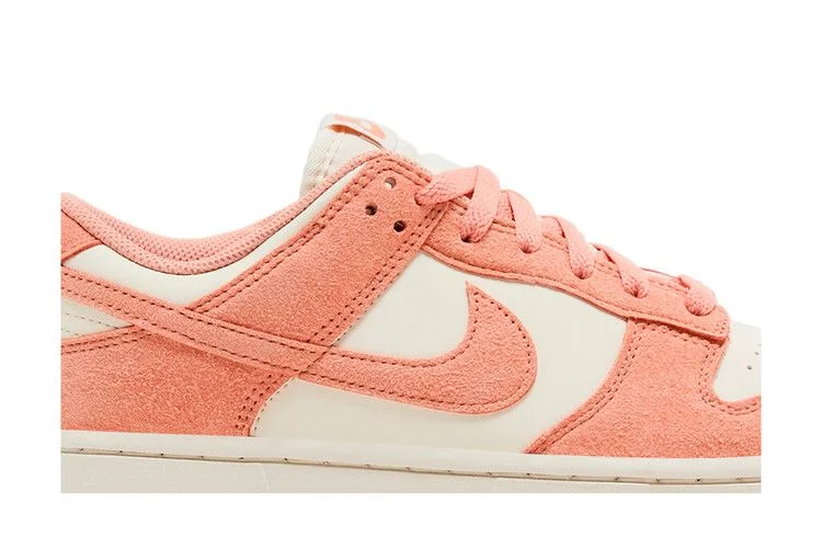 Кроссовки Nike Wmns Dunk Low Next Nature 'Apricot Agate'