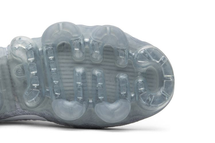 wmns-air-vapormax-platinum-849557-004_04