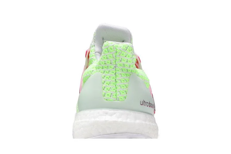 Кроссовки adidas Wmns UltraBoost 5.0 DNA 'Glow In The Dark - White Black'