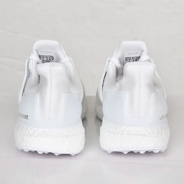 Кроссовки J&D Collective x adidas UltraBoost 1.0 ‘Triple White’ 2015