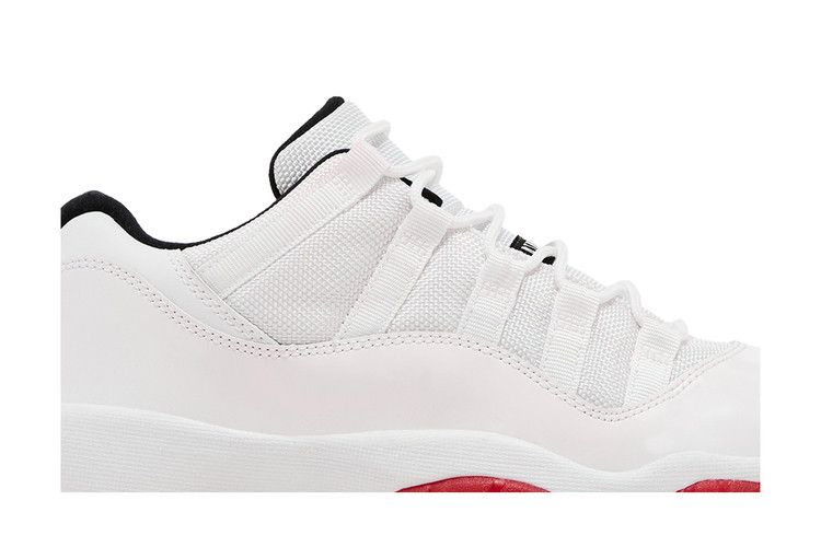 air-jordan-11-retro-low-gs-528896-101_01