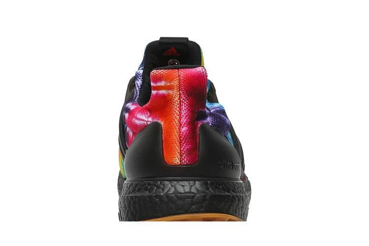 Krossovki-Nice-Kicks-x-adidas-UltraBoost-Woodstock-Black-Special-Box-6