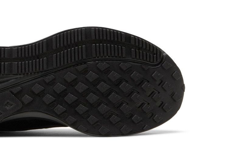 run-swift-2-black-dark-smoke-grey-cu3517-002_04