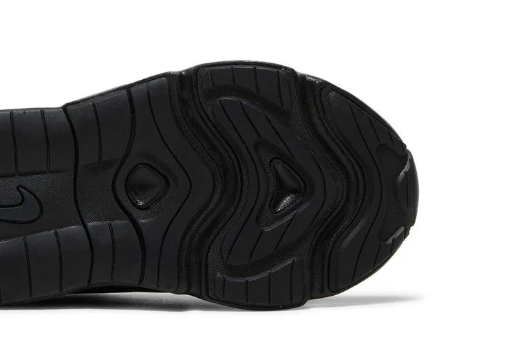 Krossovki-Nike-Air-Max-200-PS-Triple-Black-4