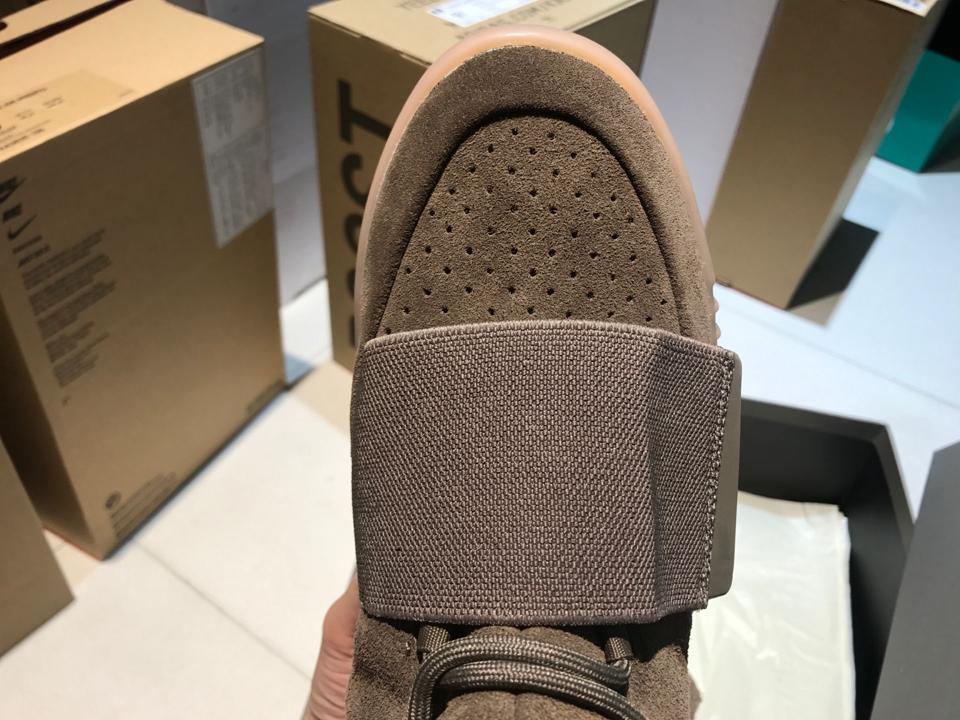 Кроссовки adidas Yeezy Boost 750 Light Brown Gum Chocolate