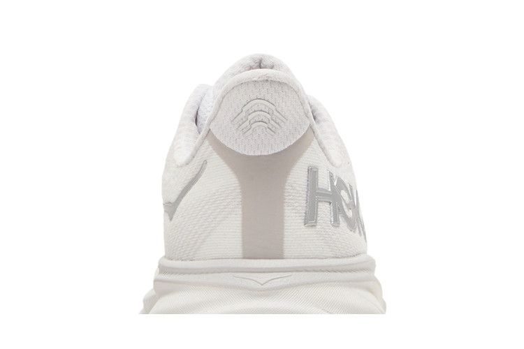 Кроссовки HOKA Clifton 9 'Triple White'
