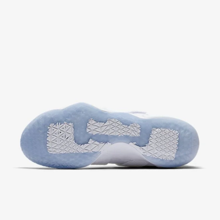 Krossovki-Nike-LeBron-Soldier-11-Triple-White-4