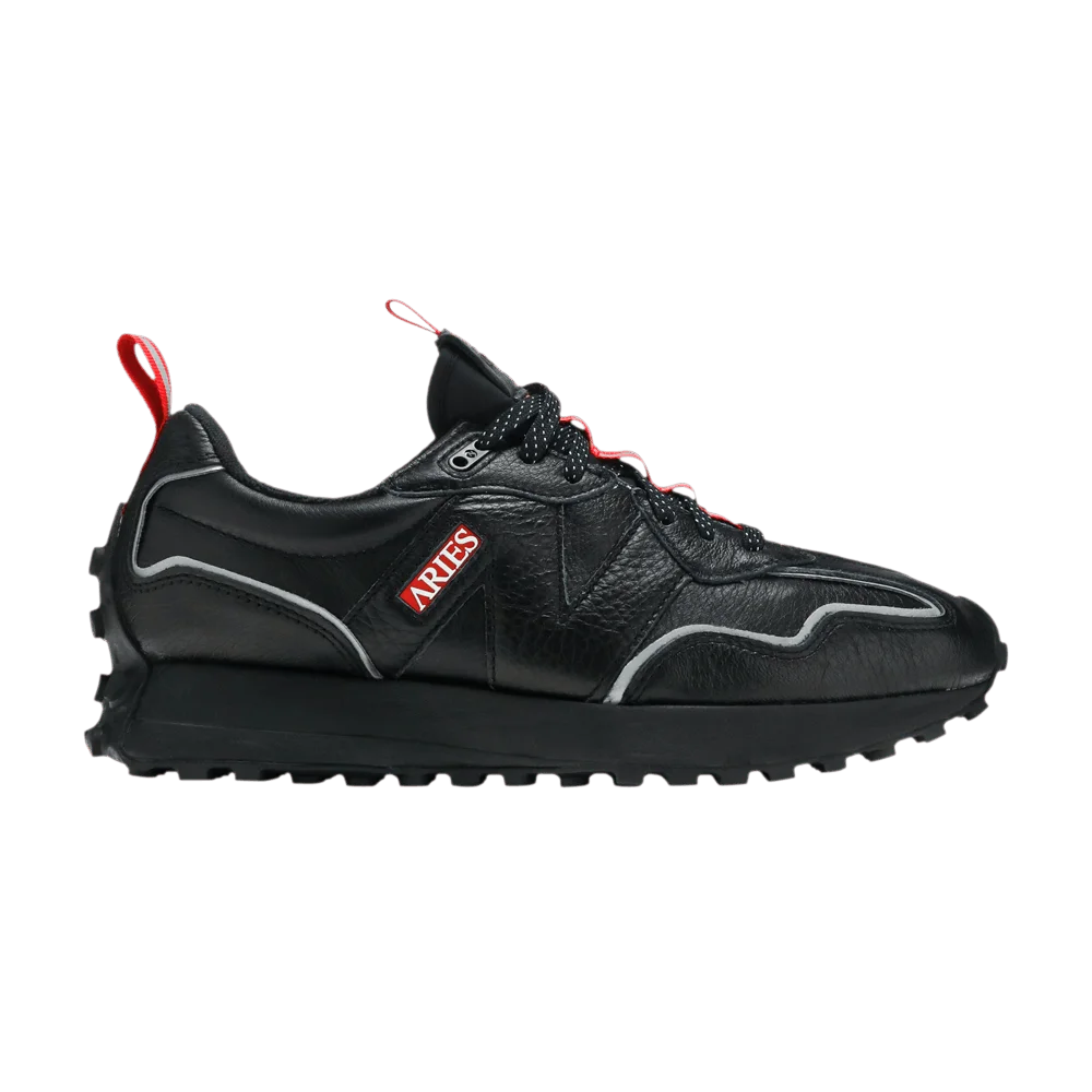 Krossovki-Aries-x-New-Balance-327-INVINCIBLE-II-Black