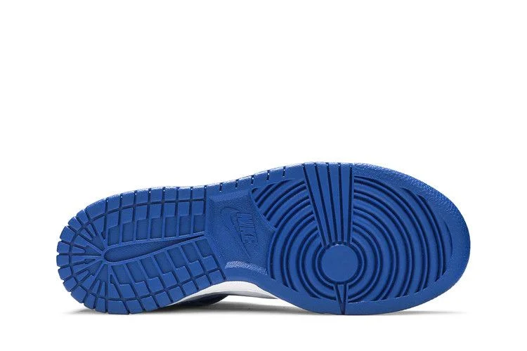 Krossovki-Nike-Dunk-High-GS-Kentucky-2021-3