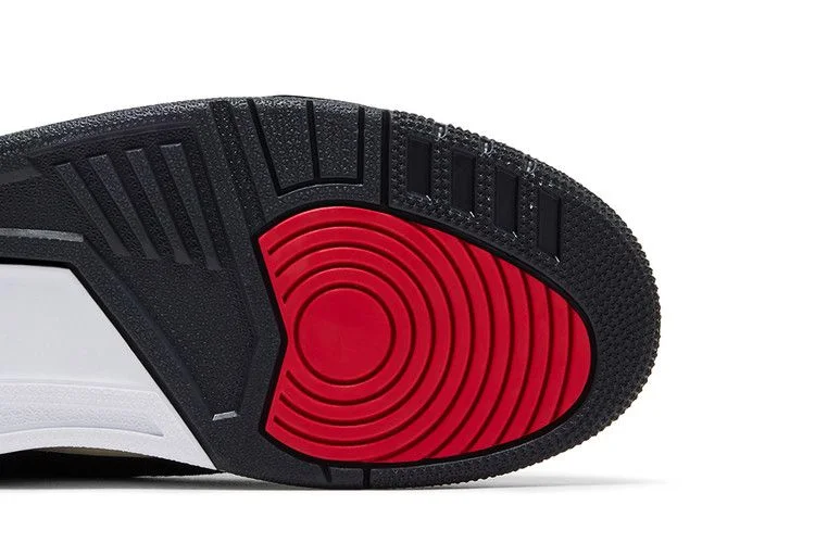 levi-s-x-air-jordan-3-retro-sp-black-denim-ir0914-400_5