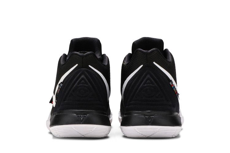 Кроссовки Nike Kyrie 5 GS 'Friends'