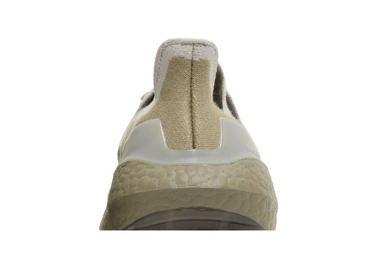 ultraboost-22-orbit-green-beam-orange-gx9140_06