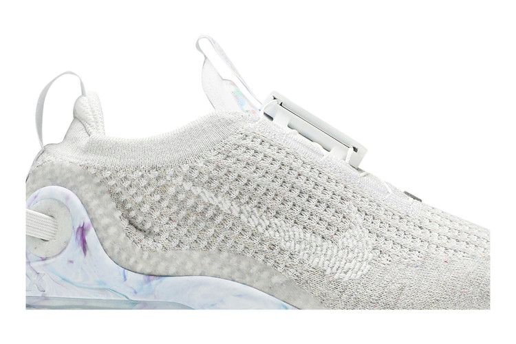 wmns-air-vapormax-2020-flyknit-summit-white-cj6741-100_01