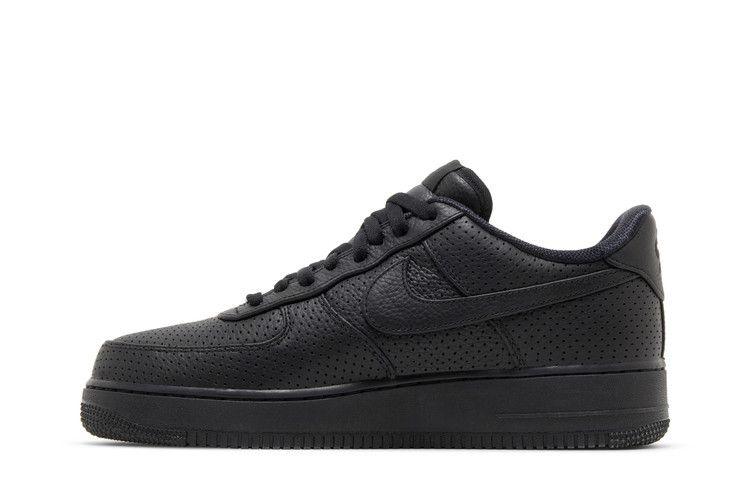 air-force-1-perforated-black-hf8189-001_02