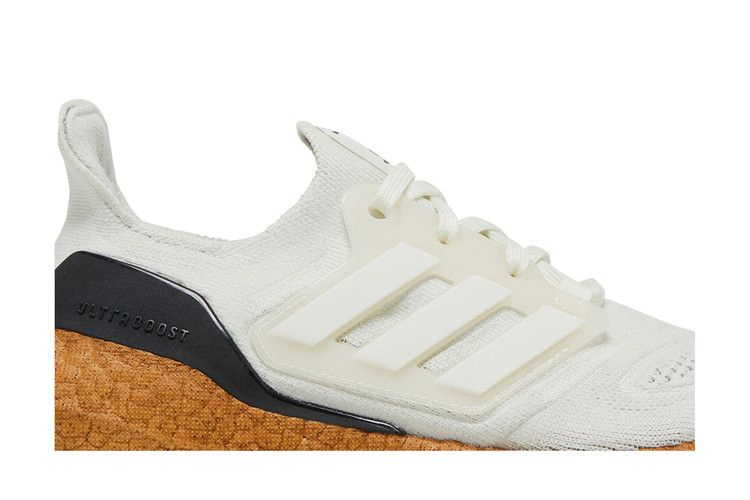 wmns-ultraboost-22-made-with-nature-white-tint-hp9184_01