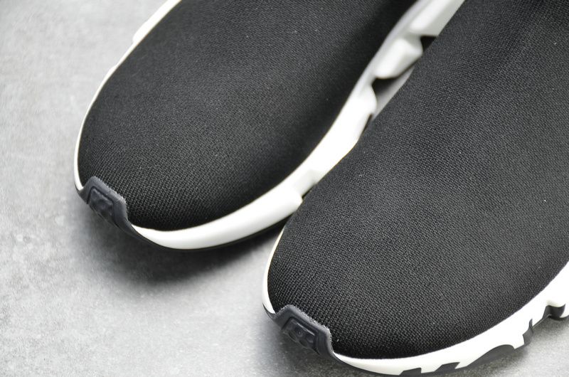 Balenciaga-Speed-Trainer-Graffiti-Black-White-15