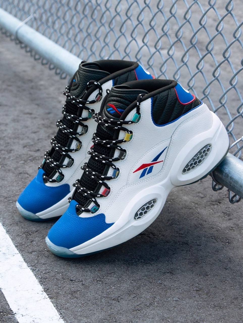 Кроссовки Reebok Question Mid Answer To No One