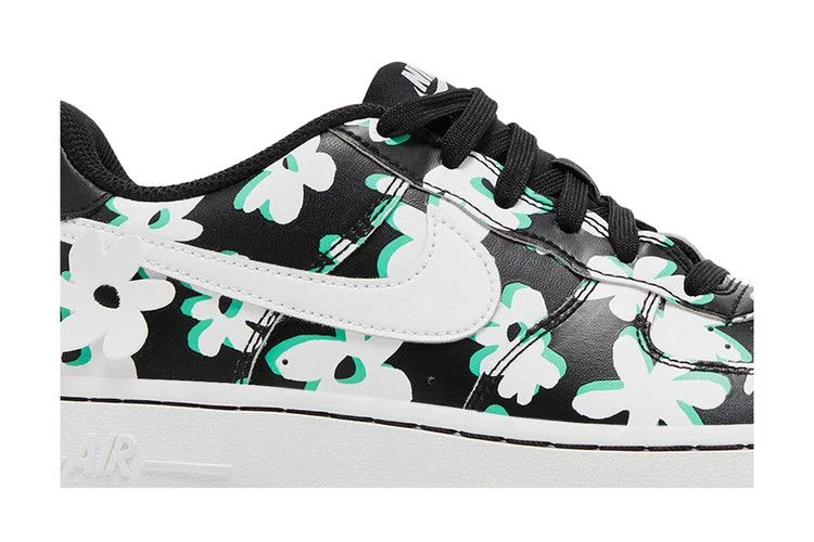 Krossovki-Nike-Air-Force-1-LV8-GS-Flower-Power-1