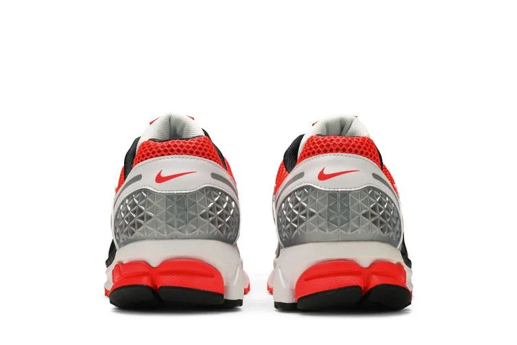 Кроссовки Nike Air Zoom Vomero 5 SE 'Bright Crimson' 2020