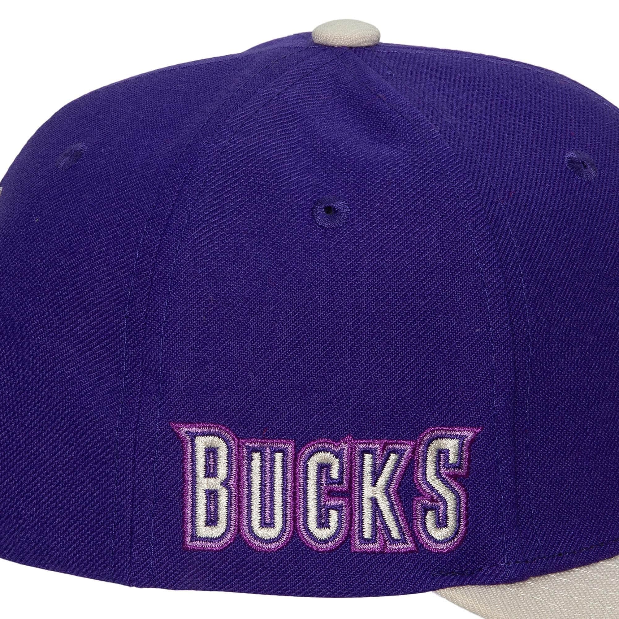 Бейсболка Mitchell & Ness Off Team Snapback HWC Milwaukee Bucks Hat