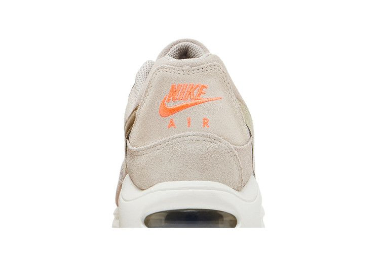wmns-air-max-command-premium-string-metallic-gold-718896-228_06