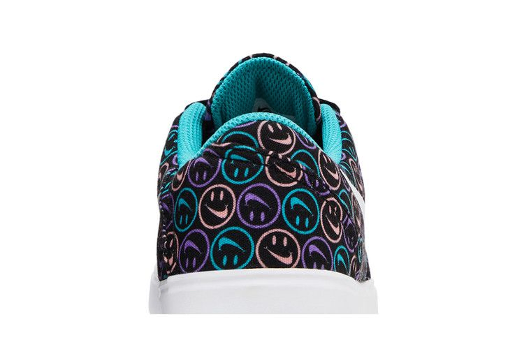 check-canvas-sb-gs-have-a-nike-day-av3132-001_06