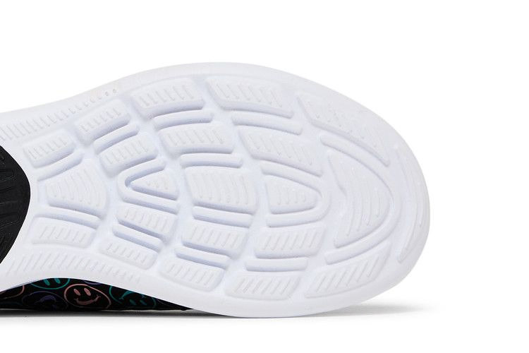 air-max-axis-print-gs-have-a-nike-day-av0737-001_04