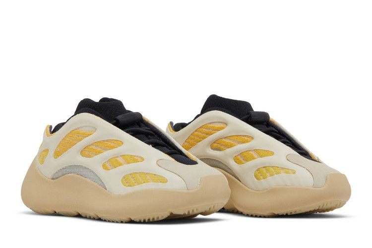 yeezy-700-v3-infants-safflower-g54855_07