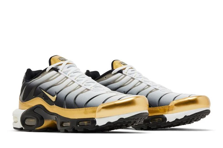 Krossovki-Foot-Locker-x-Nike-Air-Max-Plus-Premium-50th-Anniversary-7